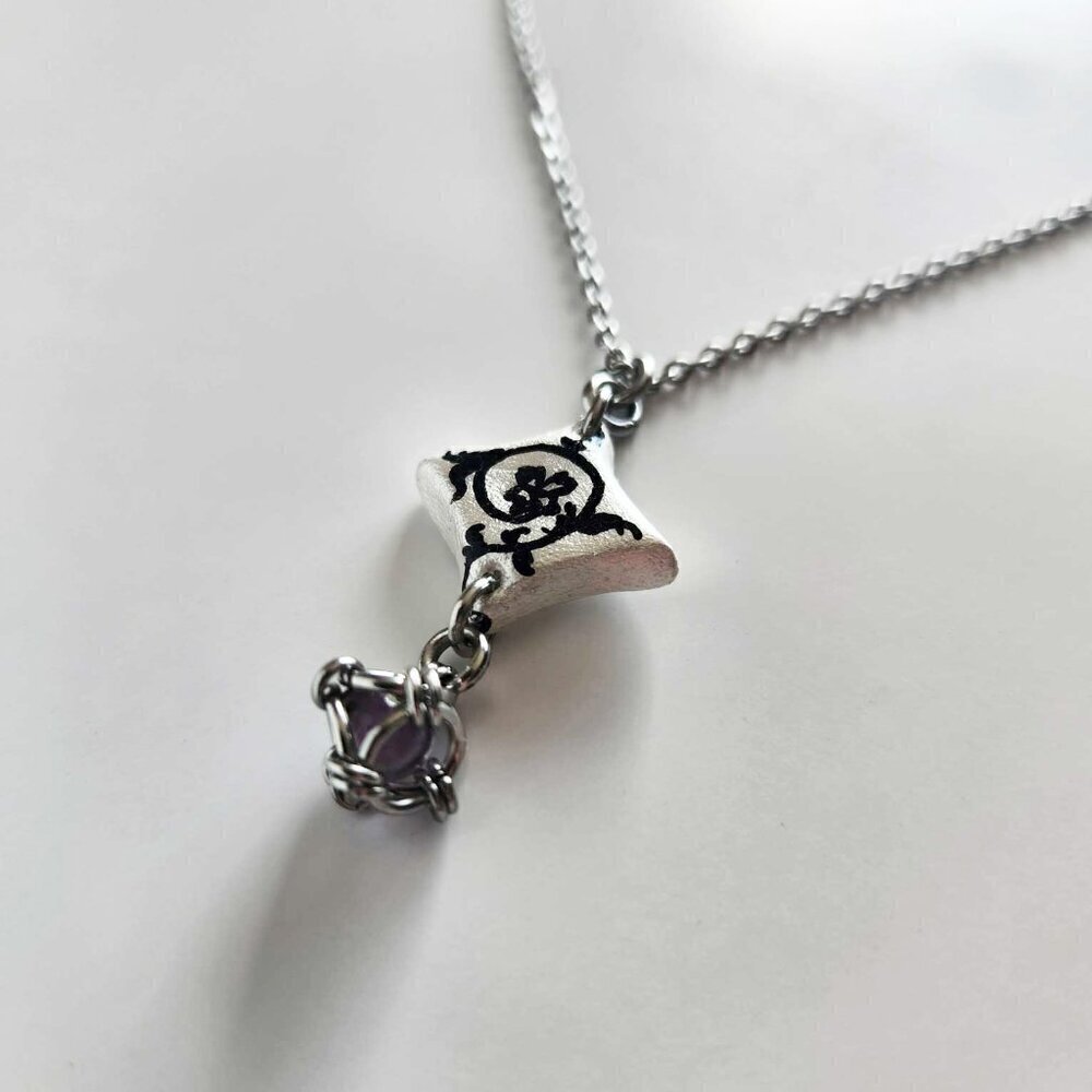 Fairy gothic silver thorns and caged pearl necklace with a small silver chain - Picture 6 of 10